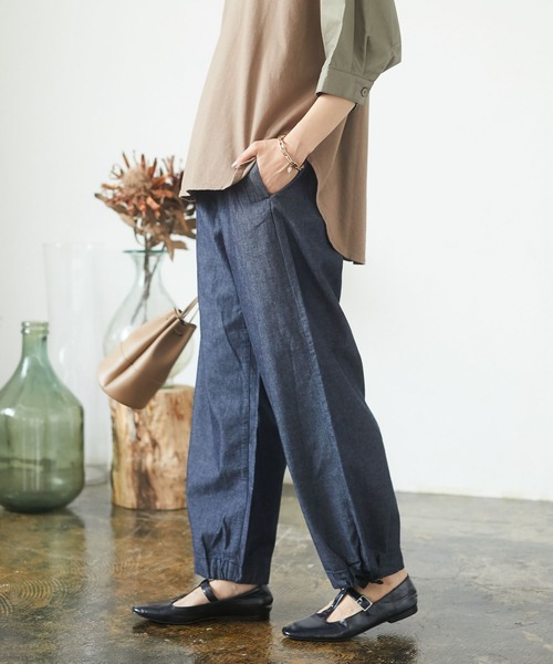 CRAFT STANDARD BOUTIQUE（クラフトスタンダードブティック）の「リラックスパンツ　＊◇（カーゴパンツ・レディース・ベージュ/カーキ/ダークインディゴブルー・M/L）」の3枚目の写真