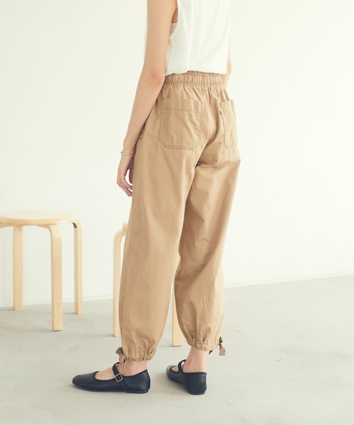 CRAFT STANDARD BOUTIQUE（クラフトスタンダードブティック）の「リラックスパンツ　＊◇（カーゴパンツ・レディース・ベージュ/カーキ/ダークインディゴブルー・M/L）」の10枚目の写真