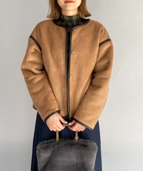 PICCIN（ピッチン）の「リバーシブルフェイクムートンコート（ムートンコート・レディース・キャメル/チャコールグレー/アイボリー・L/M）」の19枚目の写真