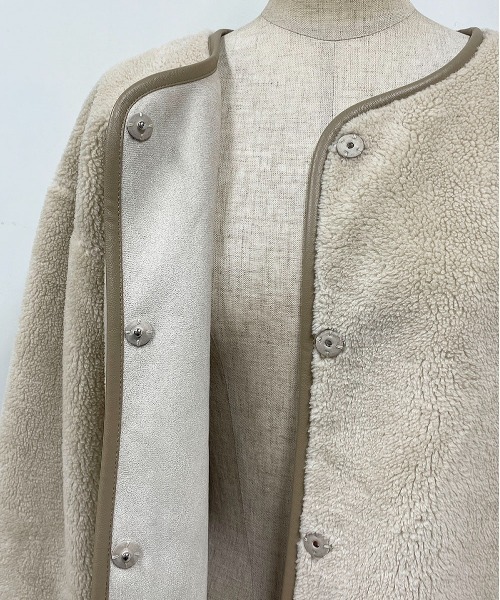 PICCIN（ピッチン）の「リバーシブルフェイクムートンコート（ムートンコート・レディース・キャメル/チャコールグレー/アイボリー・L/M）」の12枚目の写真