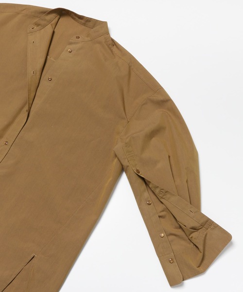 SENSE OF PLACE by URBAN RESEARCH（センスオブプレイスバイアーバンリサーチ）の「スリットスリーブシャンブレーシャツ（シャツ/ブラウス・レディース・オフホワイト/ブルー/キャメル・ONE）」の15枚目の写真