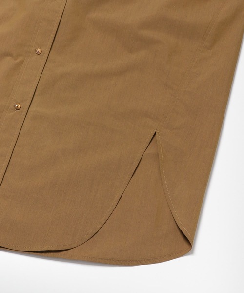 SENSE OF PLACE by URBAN RESEARCH（センスオブプレイスバイアーバンリサーチ）の「スリットスリーブシャンブレーシャツ（シャツ/ブラウス・レディース・オフホワイト/ブルー/キャメル・ONE）」の9枚目の写真