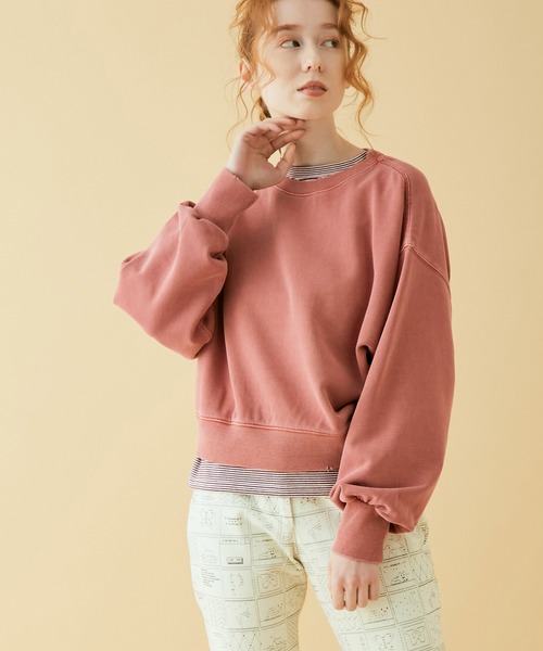 MADEMOISELLE ROPE'（マドモアゼル ロペ）の「<春まで使える>ヴィンテージライクダメージショートスウェット（スウェット・レディース・レッド/ダークパープル/ブルー系その他4・38）」の3枚目の写真