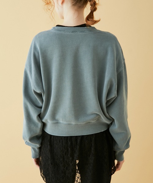 MADEMOISELLE ROPE'（マドモアゼル ロペ）の「<春まで使える>ヴィンテージライクダメージショートスウェット（スウェット・レディース・レッド/ダークパープル/ブルー系その他4・38）」の17枚目の写真