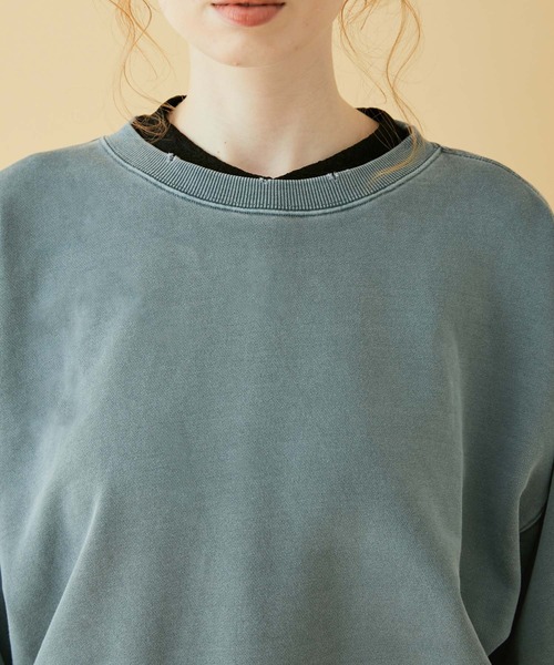 MADEMOISELLE ROPE'（マドモアゼル ロペ）の「<春まで使える>ヴィンテージライクダメージショートスウェット（スウェット・レディース・レッド/ダークパープル/ブルー系その他4・38）」の18枚目の写真