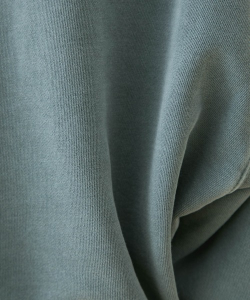 MADEMOISELLE ROPE'（マドモアゼル ロペ）の「<春まで使える>ヴィンテージライクダメージショートスウェット（スウェット・レディース・レッド/ダークパープル/ブルー系その他4・38）」の5枚目の写真