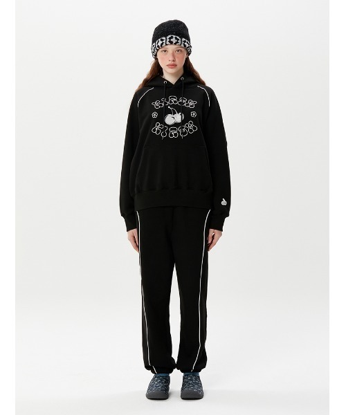 KIRSH(キルシー)の「A'GEM/9 × .kom『KIRSH/キルシー』CHERRY PIPING HOODY/チェリーパイピング プルオーバーパーカー(パーカー・レディース・ブラック/グレー/アイボリー・FREE)」の4枚目の写真