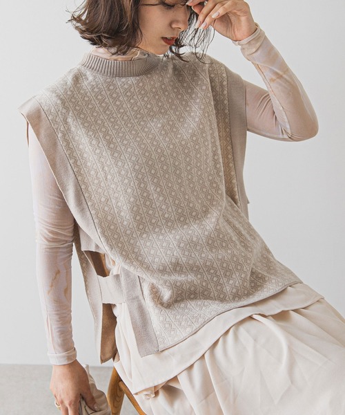 rectangle(レクタングル)の「ダイヤ柄ジャガードベスト(ベスト・レディース・ブラック/ベージュ/オリーブ/モカ・FREE)」の1枚目の写真