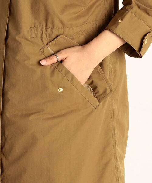 fredy emue（フレディエミュ）の「フードZIPコート（マウンテンパーカー・レディース・キャメル/カーキ・38）」の13枚目の写真