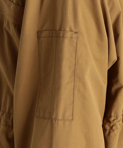 fredy emue（フレディエミュ）の「フードZIPコート（マウンテンパーカー・レディース・キャメル/カーキ・38）」の16枚目の写真