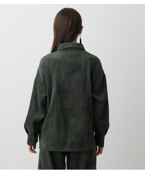 AZUL by moussy（アズールバイマウジー）の「MATTE VELOUR SHIRT/マットベロアシャツ（シャツ/ブラウス・レディース・ダークグリーン/ブラウン/ライトベージュ・SMALL/MEDIUM）」の5枚目の写真