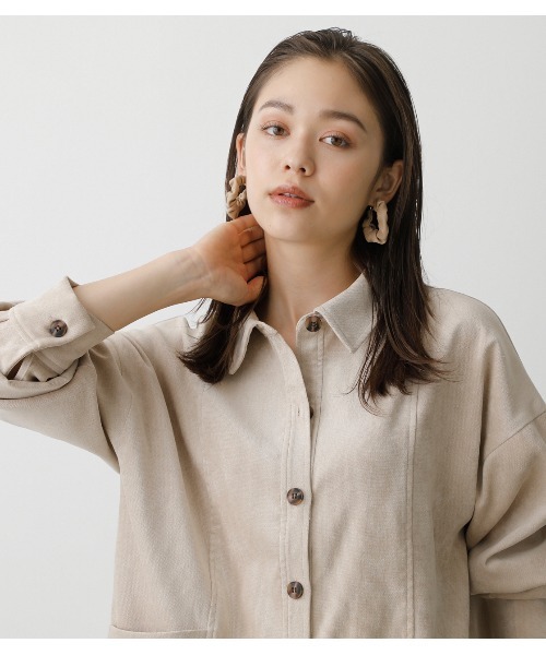 AZUL by moussy（アズールバイマウジー）の「MATTE VELOUR SHIRT/マットベロアシャツ（シャツ/ブラウス・レディース・ダークグリーン/ブラウン/ライトベージュ・SMALL/MEDIUM）」の18枚目の写真