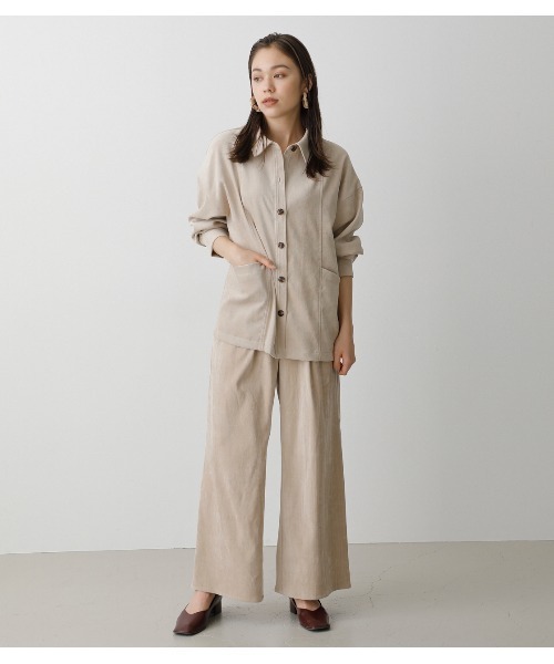 AZUL by moussy（アズールバイマウジー）の「MATTE VELOUR SHIRT/マットベロアシャツ（シャツ/ブラウス・レディース・ダークグリーン/ブラウン/ライトベージュ・SMALL/MEDIUM）」の22枚目の写真