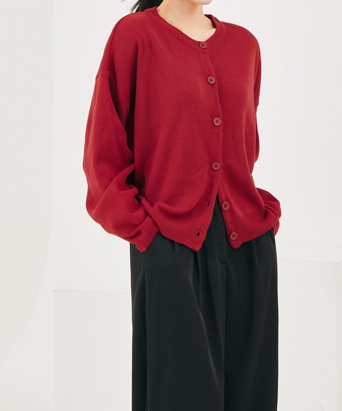 me+em select（ミームセレクト）の「ベーシッククルーネックニットカーディガン（カーディガン/ボレロ・レディース・スカイブルー/ブラック/ネイビー/レッド/ピンク/イエロー/ブルー/グリーン/クリーム/モカ/ブラウン・FREE）」の11枚目の写真