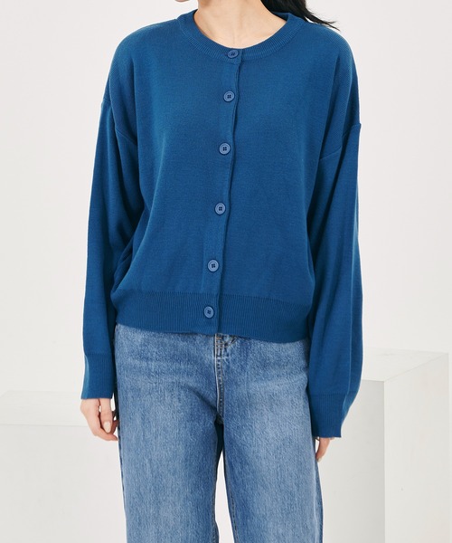 me+em select（ミームセレクト）の「ベーシッククルーネックニットカーディガン（カーディガン/ボレロ・レディース・スカイブルー/ブラック/ネイビー/レッド/ピンク/イエロー/ブルー/グリーン/クリーム/モカ/ブラウン・FREE）」の17枚目の写真