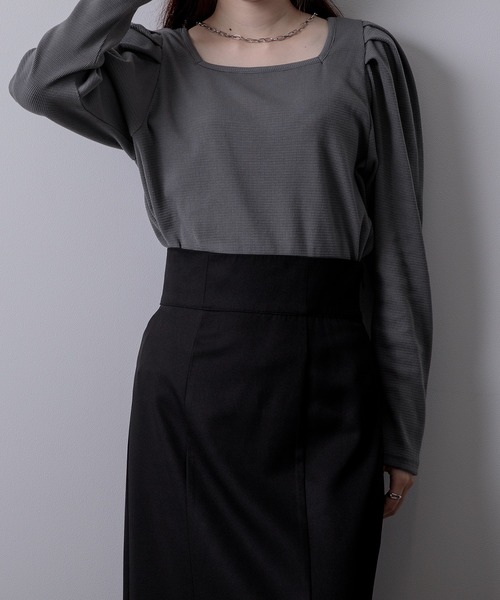 Adoon plain(アドーンプレーン)の「スクエアネックロンT(Tシャツ/カットソー・レディース・ブラック/オフホワイト/ダークブルー・FREE)」の3枚目の写真