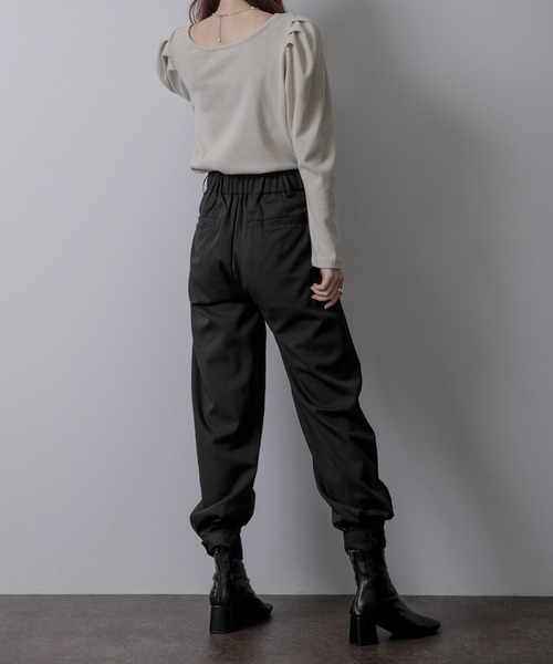 Adoon plain(アドーンプレーン)の「スクエアネックロンT(Tシャツ/カットソー・レディース・ブラック/オフホワイト/ダークブルー・FREE)」の20枚目の写真