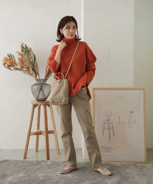 URBAN RESEARCH DOORS（アーバンリサーチドアーズ）の「ハミルトンウールタートルネックニット（ニット/セーター・レディース・グレー系その他/オレンジ/ネイビー/ブラック・ONE）」の17枚目の写真