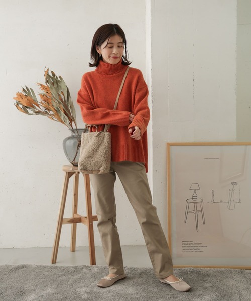 URBAN RESEARCH DOORS（アーバンリサーチドアーズ）の「ハミルトンウールタートルネックニット（ニット/セーター・レディース・グレー系その他/オレンジ/ネイビー/ブラック・ONE）」の18枚目の写真