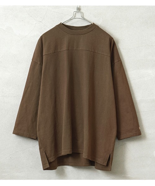 Goodwear（グッドウェア）の「Good wear グッドウェア 2w7-0505 切替7分袖 FOOTBALL BIG TEE（Tシャツ/カットソー・メンズ・ホワイト/ブラック/ブルー系その他/杢グレー/ネイビー/ライトカーキ/ベージュ/カーキブラウン/スモークピンク/グレイッシュベージュ/パープル系その他/オレンジ系その他/ミント/イエロー系その他/グレー系その他/ライトピンク/ブラウン・S/L/XL/M）」の5枚目の写真