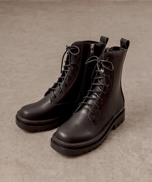 OLIVE des OLIVE（オリーブデオリーブ）の「【WEB限定】タンク底レースアップショートブーツ（ブーツ・レディース・ブラック/オフホワイト・SMALL/MEDIUM/LARGE）」の6枚目の写真