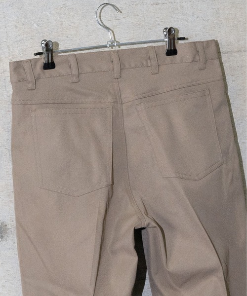 JOHN'S CLOSET(ジョンズクローゼット)の「【i】ポリツイルシューカットパンツ(スラックス・メンズ・チャコールグレー/ベージュ/ブラック・LARGE/X-LARGE/MEDIUM)」の18枚目の写真