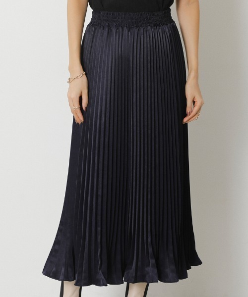 crie conforto（クリーコンフォルト）の「グロッシーアコーディオンプリーツスカート（スカート・レディース・ライトブルー/ダークグリーン/スモークピンク/ダークネイビー・SMALL/MEDIUM）」の3枚目の写真