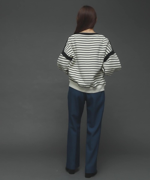 SENSE OF PLACE by URBAN RESEARCH(センスオブプレイスバイアーバンリサーチ)の「ボリュームスリーブトップ(Tシャツ/カットソー・レディース・ホワイト系その他/ブラック系その他/レッド/ブルー・ONE)」の7枚目の写真