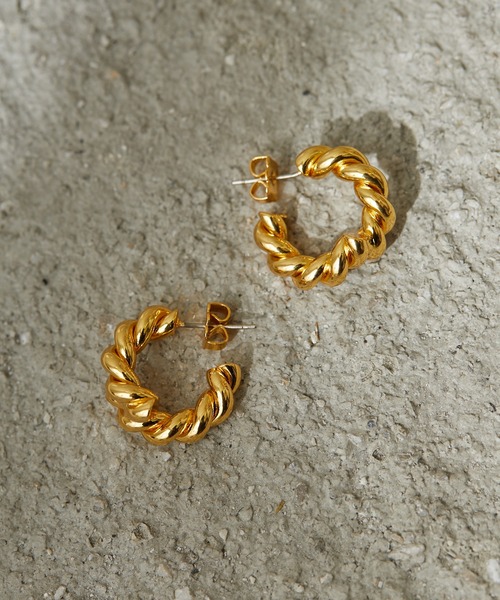 Birthday room（バースデイルーム）の「スクリューミニフープピアス（ピアス（両耳用）・レディース・シルバー/ゴールド・FREE）」の2枚目の写真