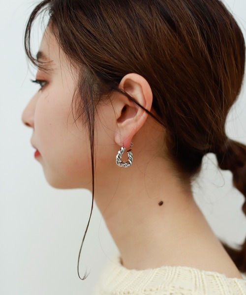 Birthday room（バースデイルーム）の「スクリューミニフープピアス（ピアス（両耳用）・レディース・シルバー/ゴールド・FREE）」の14枚目の写真