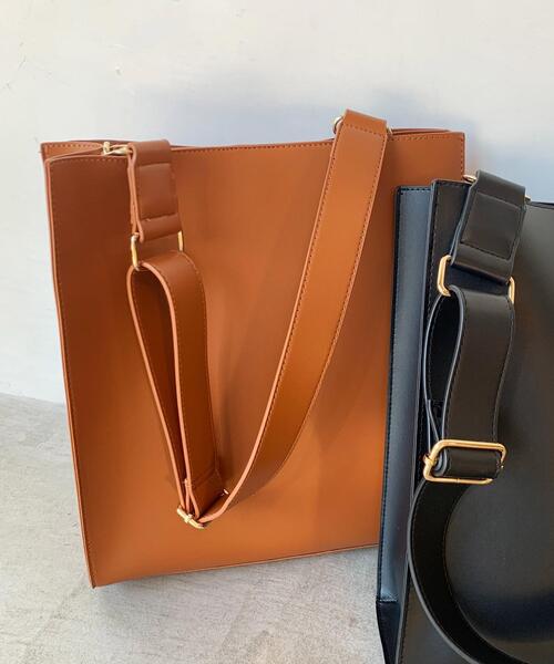 INGNI（イング）の「ワイドハンドルショルダーバッグ（トートバッグ・レディース・ブラック/キャメル・ONE SIZE）」の8枚目の写真