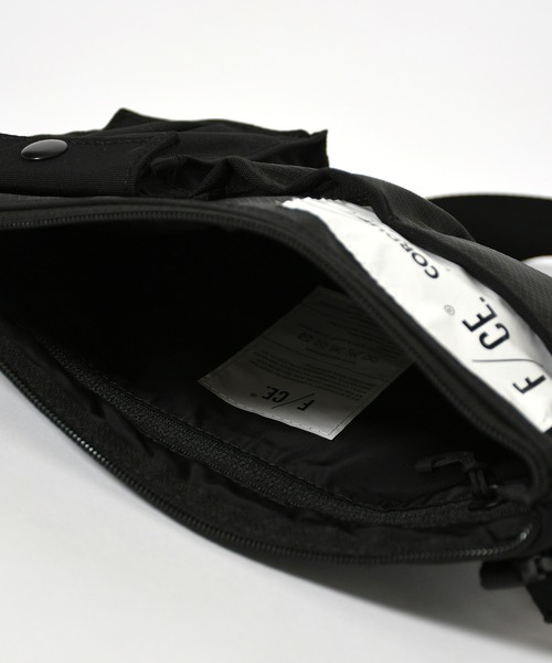 Johnbull Private labo（ジョンブルプライベートラボ）の「【F/CE】 サコッシュ / 630D MULTI POCHETTE（ショルダーバッグ・メンズ・ブラック/ベージュ/グレー・FREE）」の11枚目の写真