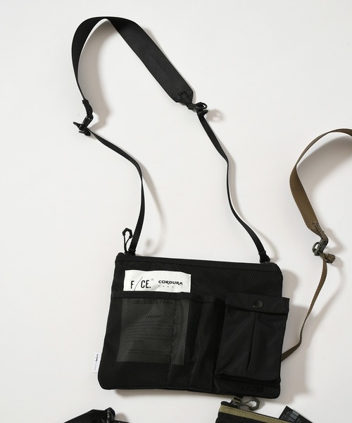 Johnbull Private labo（ジョンブルプライベートラボ）の「【F/CE】 サコッシュ / 630D MULTI POCHETTE（ショルダーバッグ・メンズ・ブラック/ベージュ/グレー・FREE）」の12枚目の写真