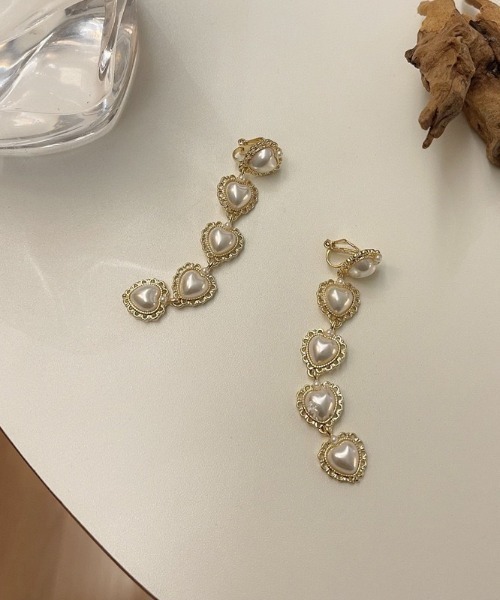 LAC-VERT（ラック・ヴェール）の「ハートドロップパールイヤリング（イヤリング・レディース・ゴールド・FREE）」の7枚目の写真