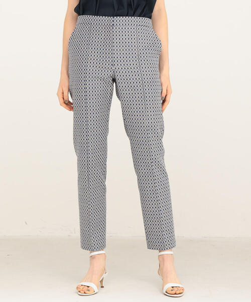 TOMORROWLAND （トゥモローランド）の「サークルドットストレッチ ミディシガレットパンツ（スラックス・レディース・ブルー系その他3・36/34）」の3枚目の写真