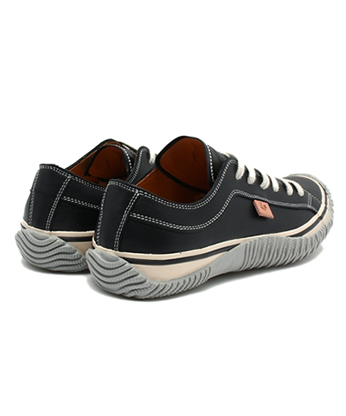 SPINGLE MOVE（スピングルムーブ）の「【SPINGLE MOVE(スピングル ムーブ)】SPM-110 牛革スニーカー（スニーカー・メンズ・ネイビー/ホワイト/ブラック・LARGE/SMALL/MEDIUM）」の6枚目の写真