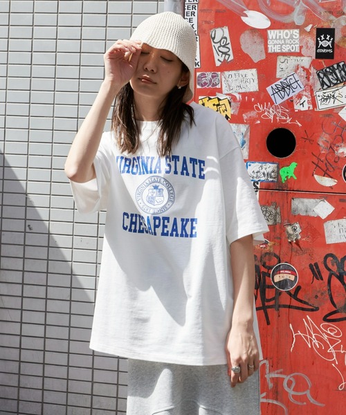 Auntie Rosa Holiday(アンティローザホリデー)の「アソートカレッジロゴプリントT(Tシャツ/カットソー・レディース・グレー/オフホワイト/ライトブルー/ネイビー/アイボリー/ブラウン・FREE)」の8枚目の写真
