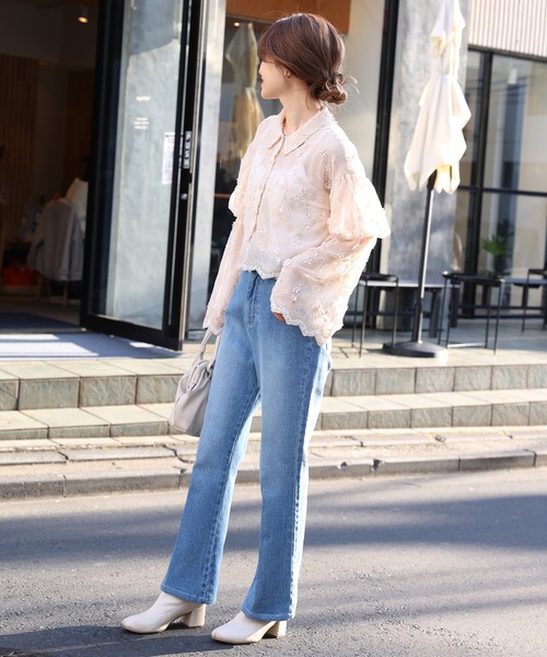 one after another NICE CLAUP(ワンアフターアナザーナイスクラップ)の「美シルエットなシンプルデニムパンツ(デニムパンツ・レディース・ブラック/ブルー/パープル系その他・SMALL/MEDIUM)」の4枚目の写真