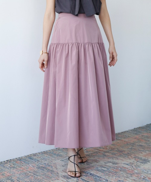 ELFRANK（エルフランク）の「ティアード切替ギャザーフレアロングスカート 【洗える】（スカート・レディース・ブラック/グリーン/ライム/ピンク・FREE）」の17枚目の写真