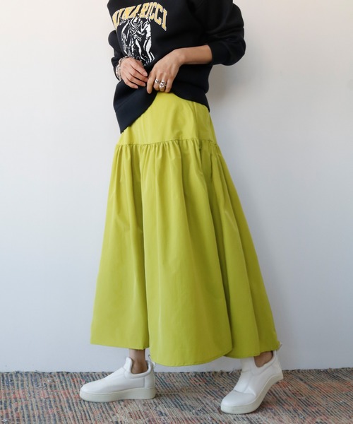 ELFRANK（エルフランク）の「ティアード切替ギャザーフレアロングスカート 【洗える】（スカート・レディース・ブラック/グリーン/ライム/ピンク・FREE）」の5枚目の写真