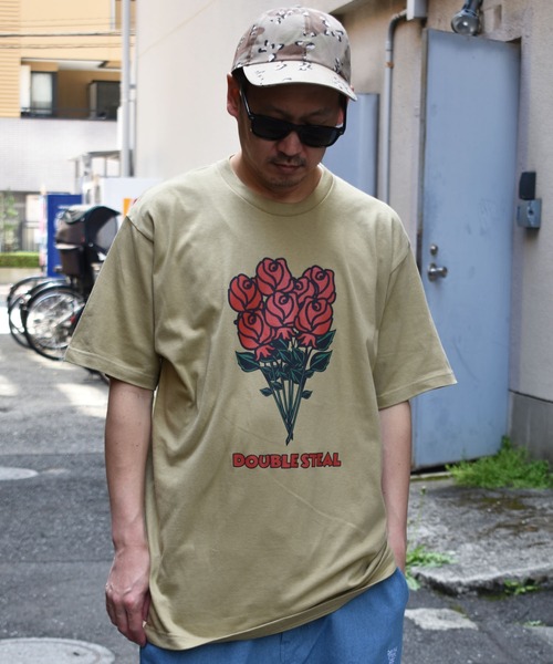 DOUBLE STEAL（ダブルスティール）の「Bouquet Tシャツ（Tシャツ/カットソー・メンズ・ホワイト/ブラック/カーキ/ピンク・MEDIUM/LARGE/X-LARGE/XX-LARGE）」の17枚目の写真