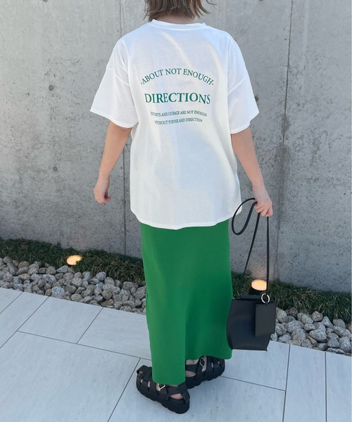 y/m by misato（イムバイミサト）の「DIRECTIONS Tシャツ（Tシャツ/カットソー・レディース・レッド/グリーン・FREE）」の8枚目の写真