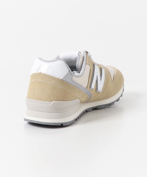 URBAN RESEARCH DOORS(アーバンリサーチドアーズ)の「NEW BALANCE WL996CA2(スニーカー・レディース・ベージュ・24/24.5/23.5)」の2枚目の写真
