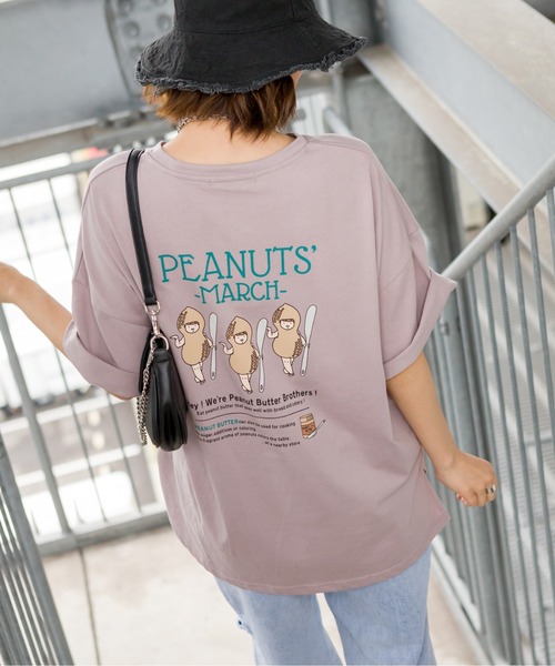 SpRay(スプレイ)の「PEANUTS BROTHERS BIGTシャツ(Tシャツ/カットソー・レディース・オフホワイト/ブルー/ラベンダー/オートミール/スミクロ・FREE)」の5枚目の写真