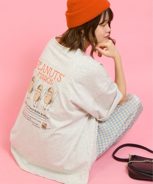 SpRay(スプレイ)の「PEANUTS BROTHERS BIGTシャツ(Tシャツ/カットソー・レディース・オフホワイト/ブルー/ラベンダー/オートミール/スミクロ・FREE)」の17枚目の写真