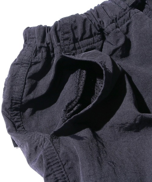 Gramicci(グラミチ)の「DENIM DUNGAREE/デニム&ダンガリー×GRAMICCI/グラミチ ナイロン GRAMICCI イージー SPN ショーツ(その他パンツ・キッズ・ブラック/ベージュ/マルチ・130/140)」の7枚目の写真