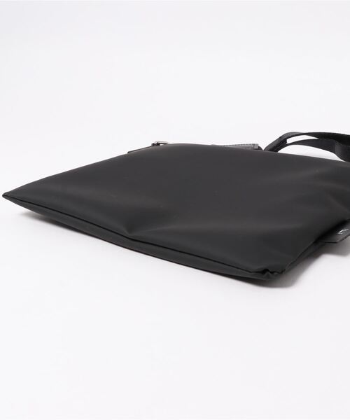 ITTI（イッチ）の「ショルダーバッグ（ショルダーバッグ・メンズ・ブラック・FREE）」の3枚目の写真