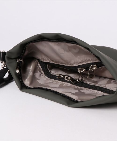 ITTI（イッチ）の「ショルダーバッグ（ショルダーバッグ・メンズ・ブラック・FREE）」の5枚目の写真