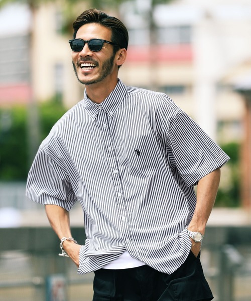 U.S. POLO ASSN.（ユーエスポロアッスン）の「US.POLO ASSN. ユーエスポロアッスン / ブランド別注 ビッグシルエット オーバーサイズ 半袖シャツ（シャツ/ブラウス・メンズ・ホワイト/ブラック/ライトベージュ/ネイビー/ブルー/ブルー系その他/ブルー系その他2/ブラック系その他/ブルー系その他3/ホワイト系その他・MEDIUM/LARGE）」の7枚目の写真