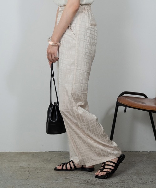 Amiur（エミレ）の「nuance plaid semi wide pants（その他パンツ・レディース・オレンジ/ブルー/アイボリー・S/M）」の9枚目の写真